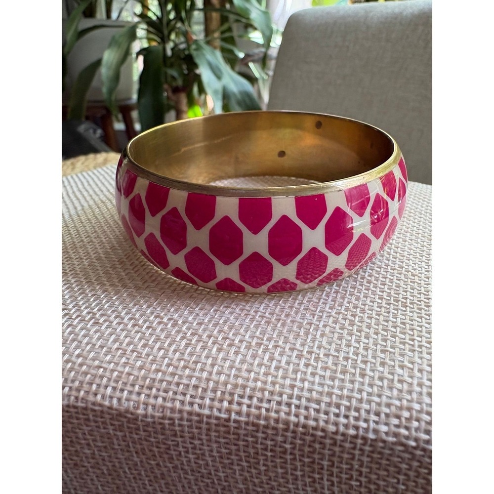 Vintage Hot Pink Enamel Bangle Bracelet – Brass Geometric Pat 1980s Boho Retro